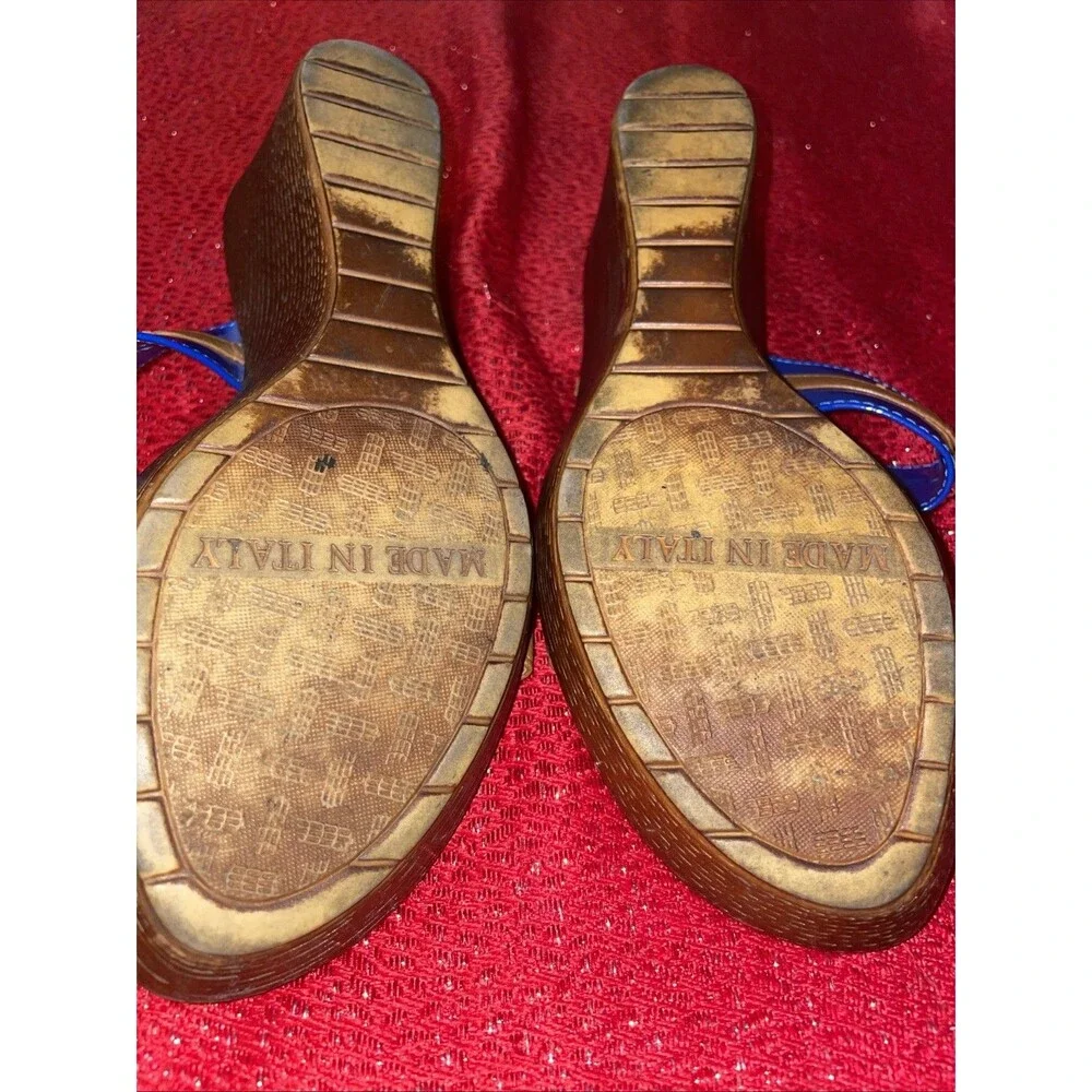 Italian Shoemakers they slip